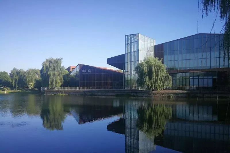 刻苦训练篮球时如何避免受伤的建议_0